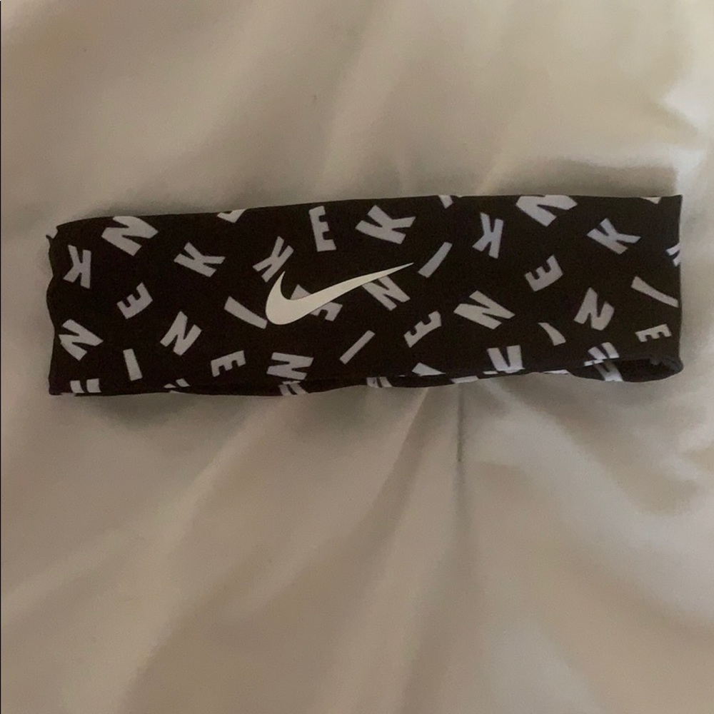 Nike kids headband